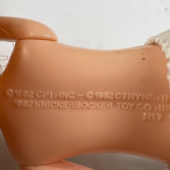 Annie doll from the movie, 1982 Knickerbocker, vintage collectible doll - Picture 7 of 8